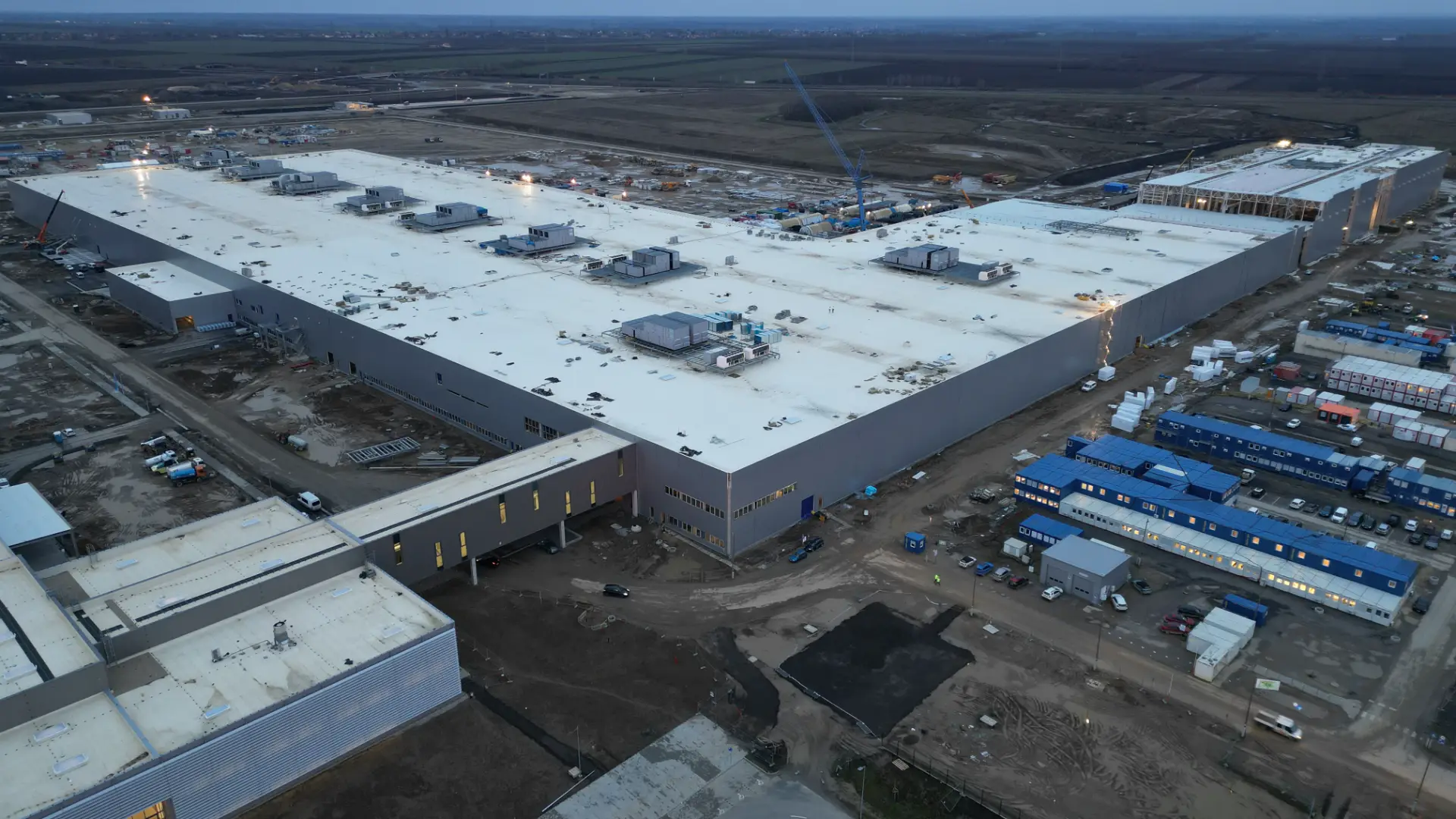 BMW - PRESS and TRUNK BUILDING 